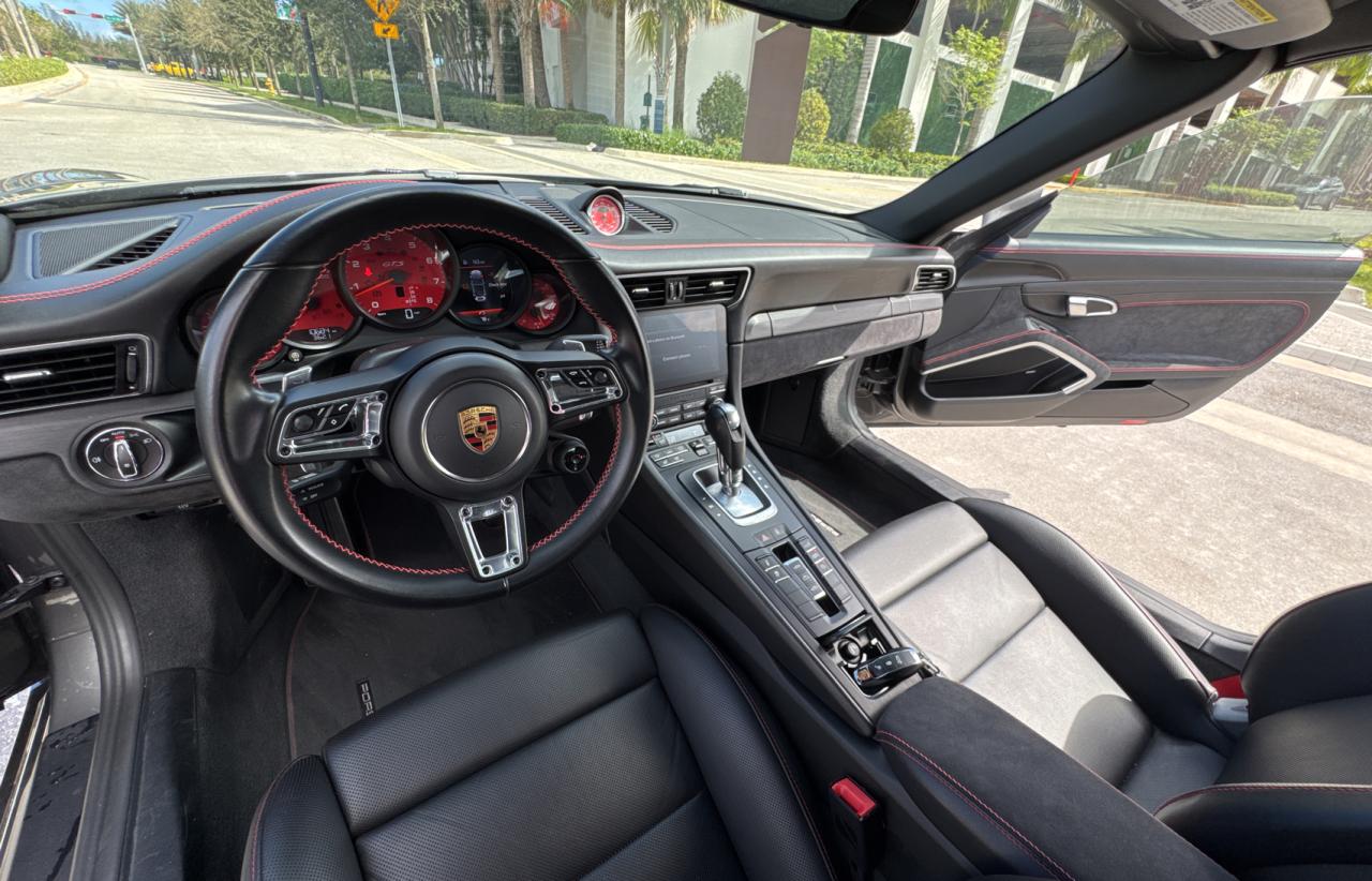 2017 Porsche 911 - Image 9