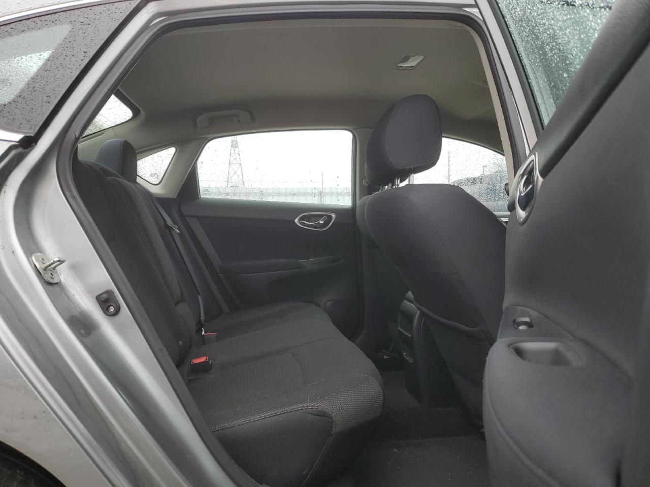 2013 Nissan Sentra - Image 10