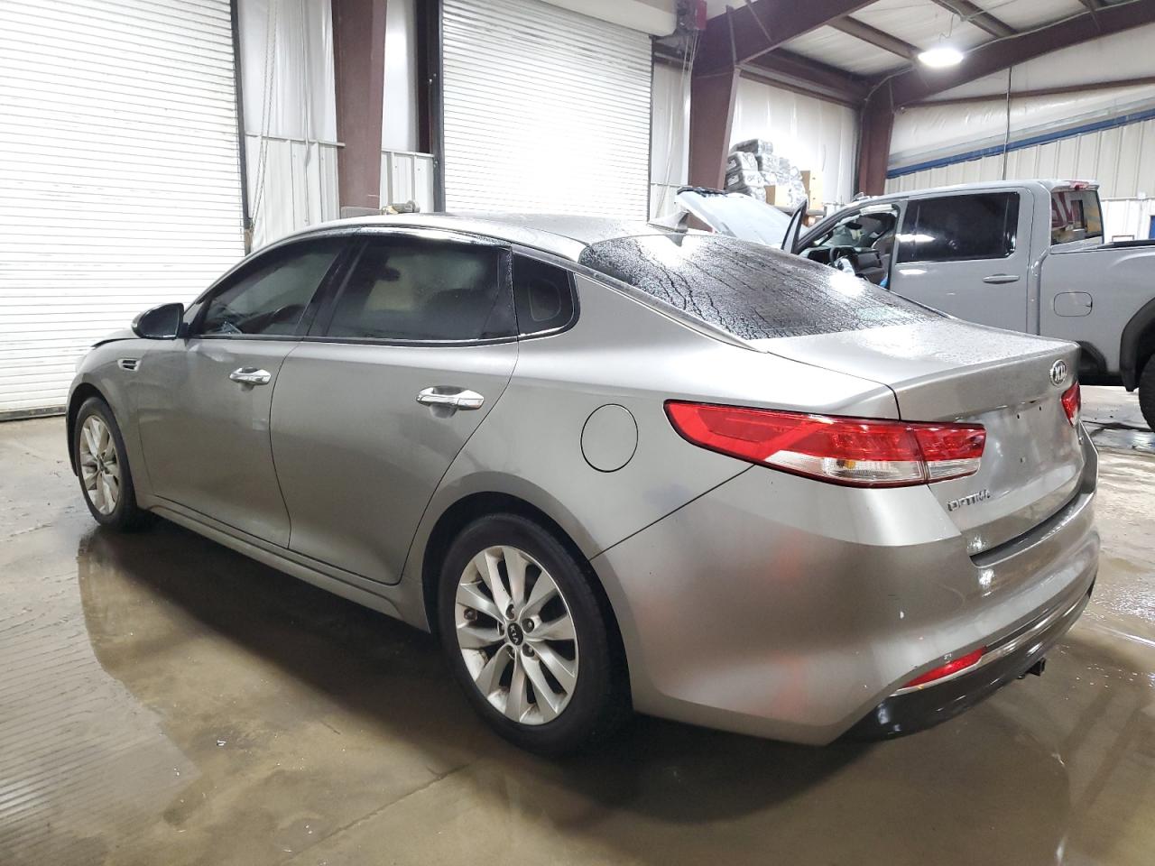 2016 Kia Optima - Image 2