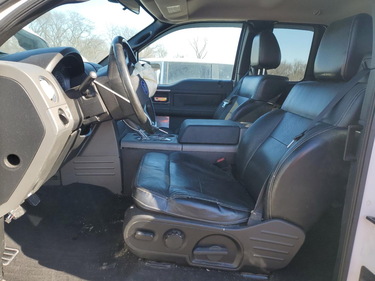 2004 Ford F-150 - Image 7