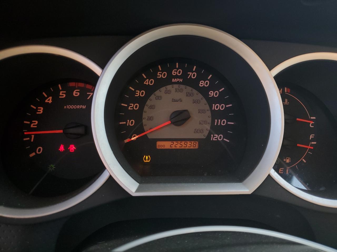 2006 Toyota Tacoma - Image 9