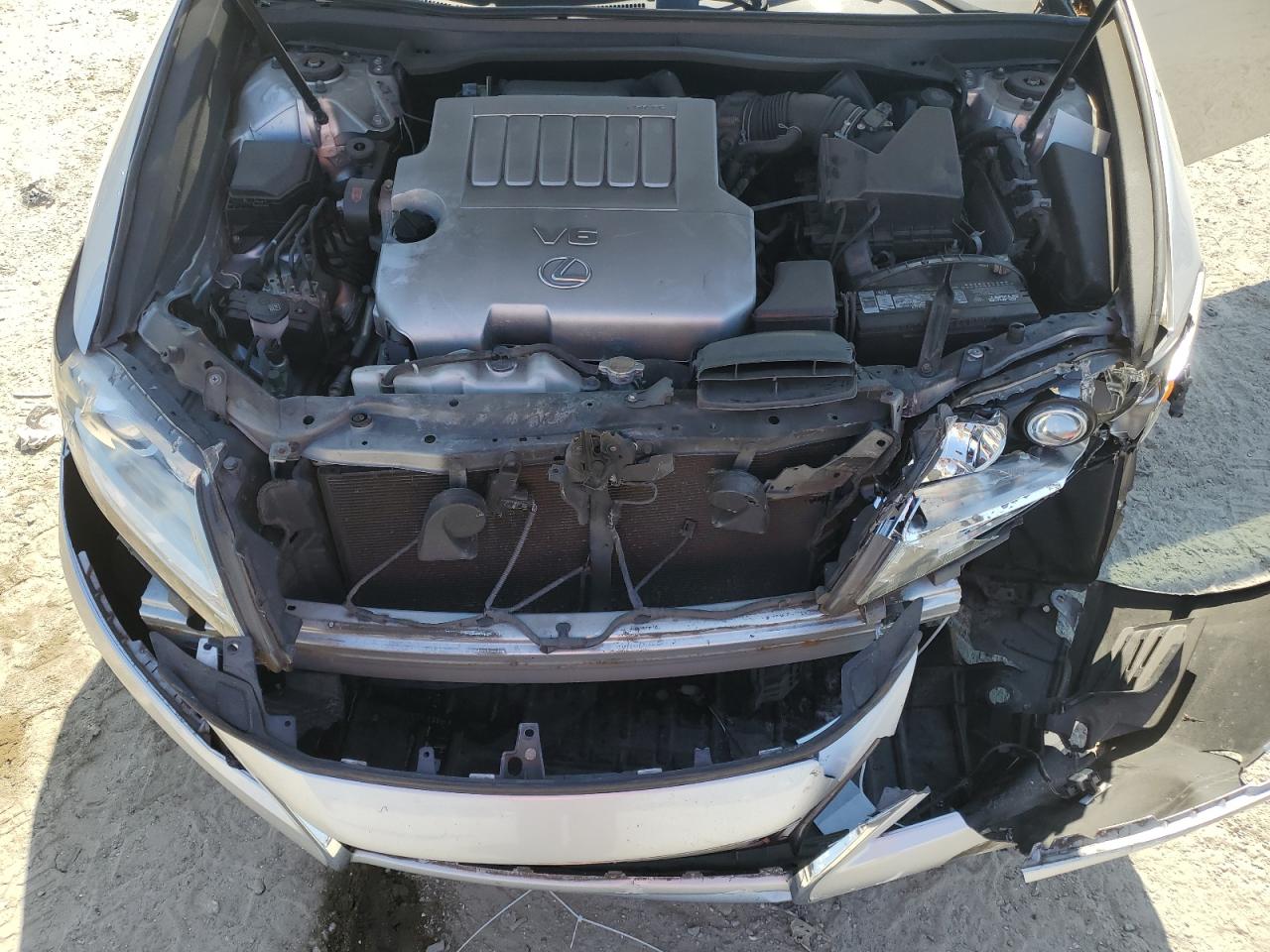 2015 Lexus ES - Image 11