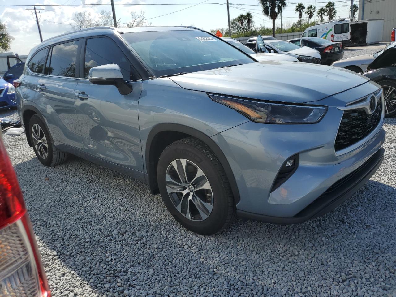 2024 Toyota Highlander - Image 4