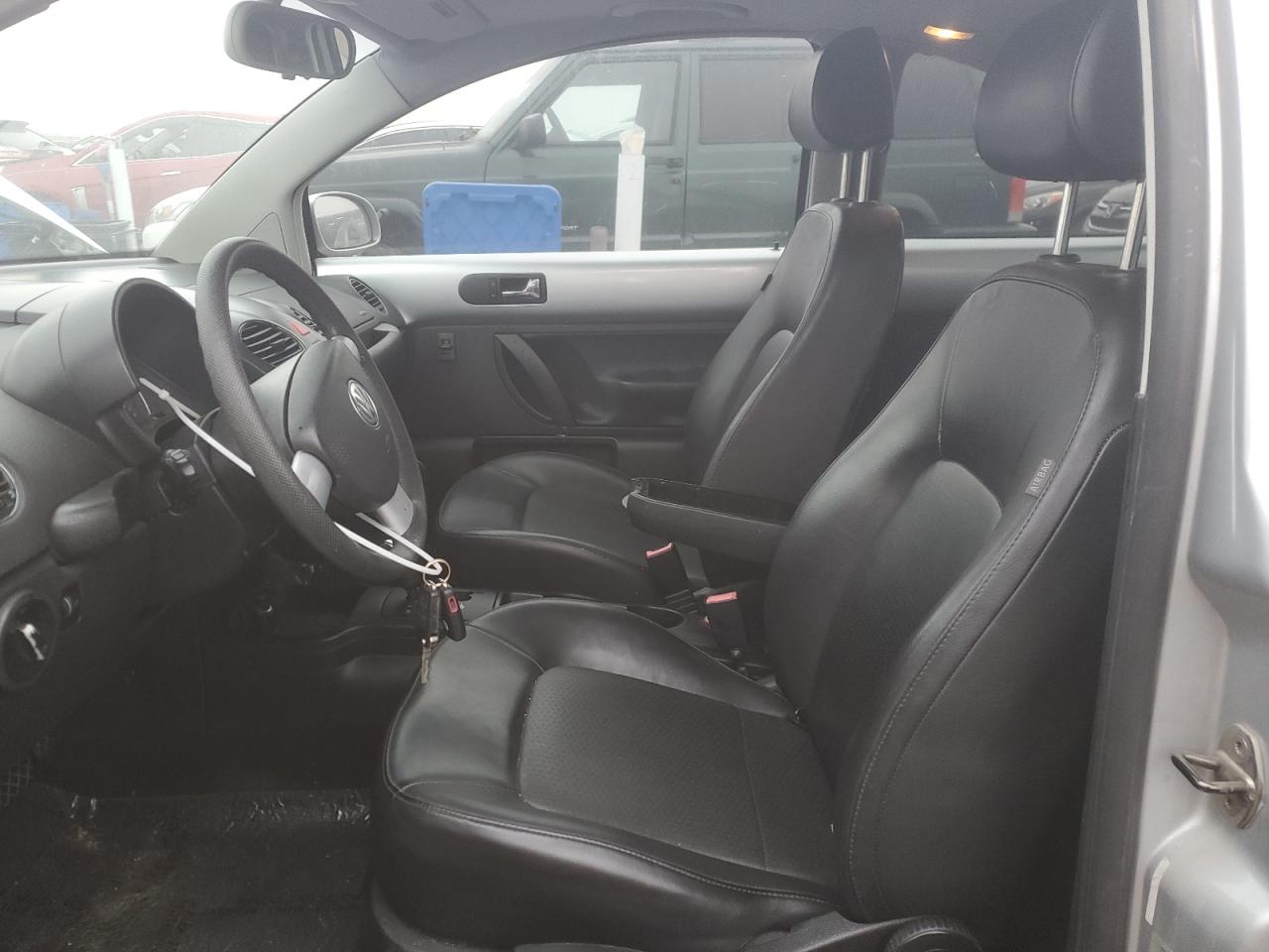 2007 Volkswagen Beetle - Image 7