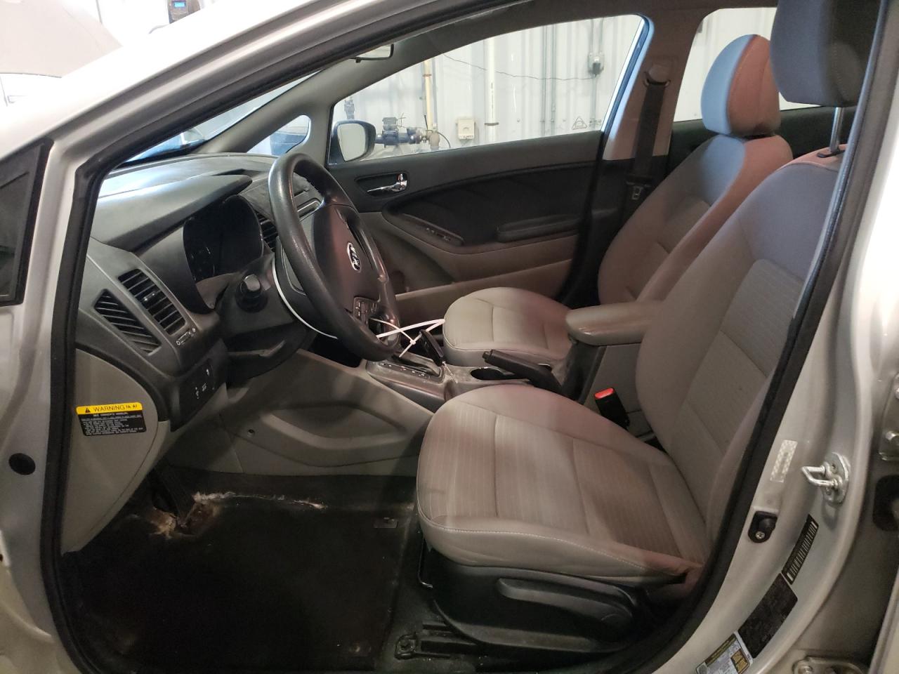 2014 Kia Forte - Image 7