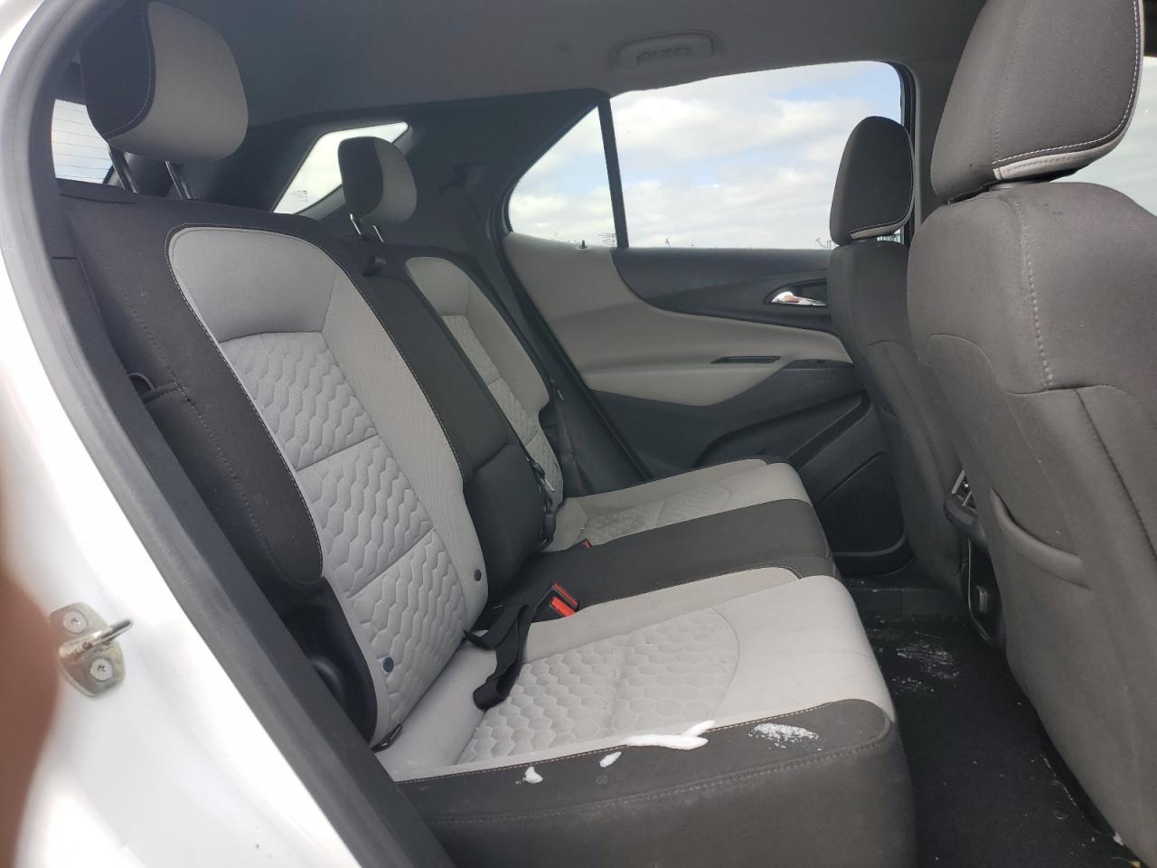 2GNAXHEV7J6334688 CHEVROLET EQUINOX 2018