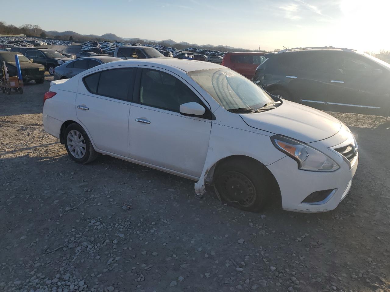 2015 Nissan Versa - Image 4