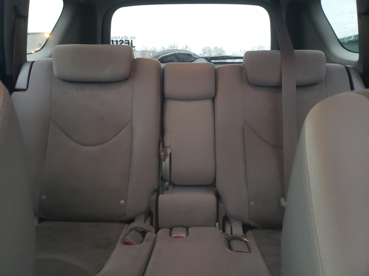 2010 Toyota RAV 4 - Image 10