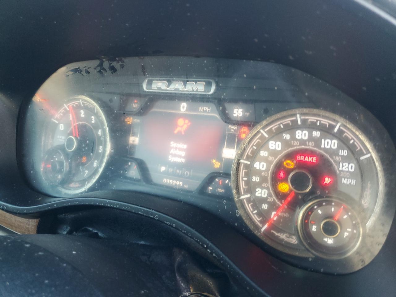 2022 RAM 1500 - Image 9