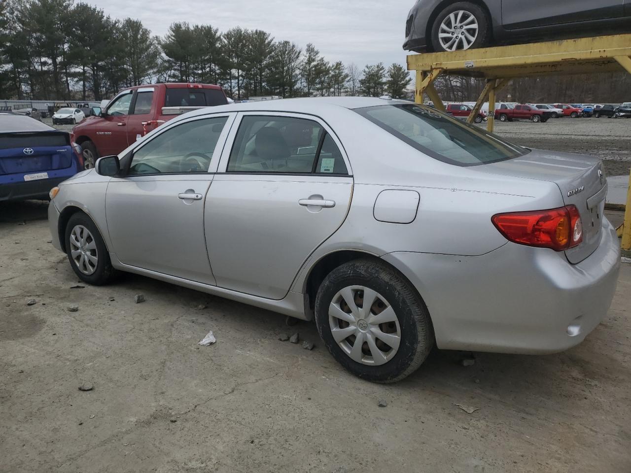 2009 Toyota Corolla - Image 2