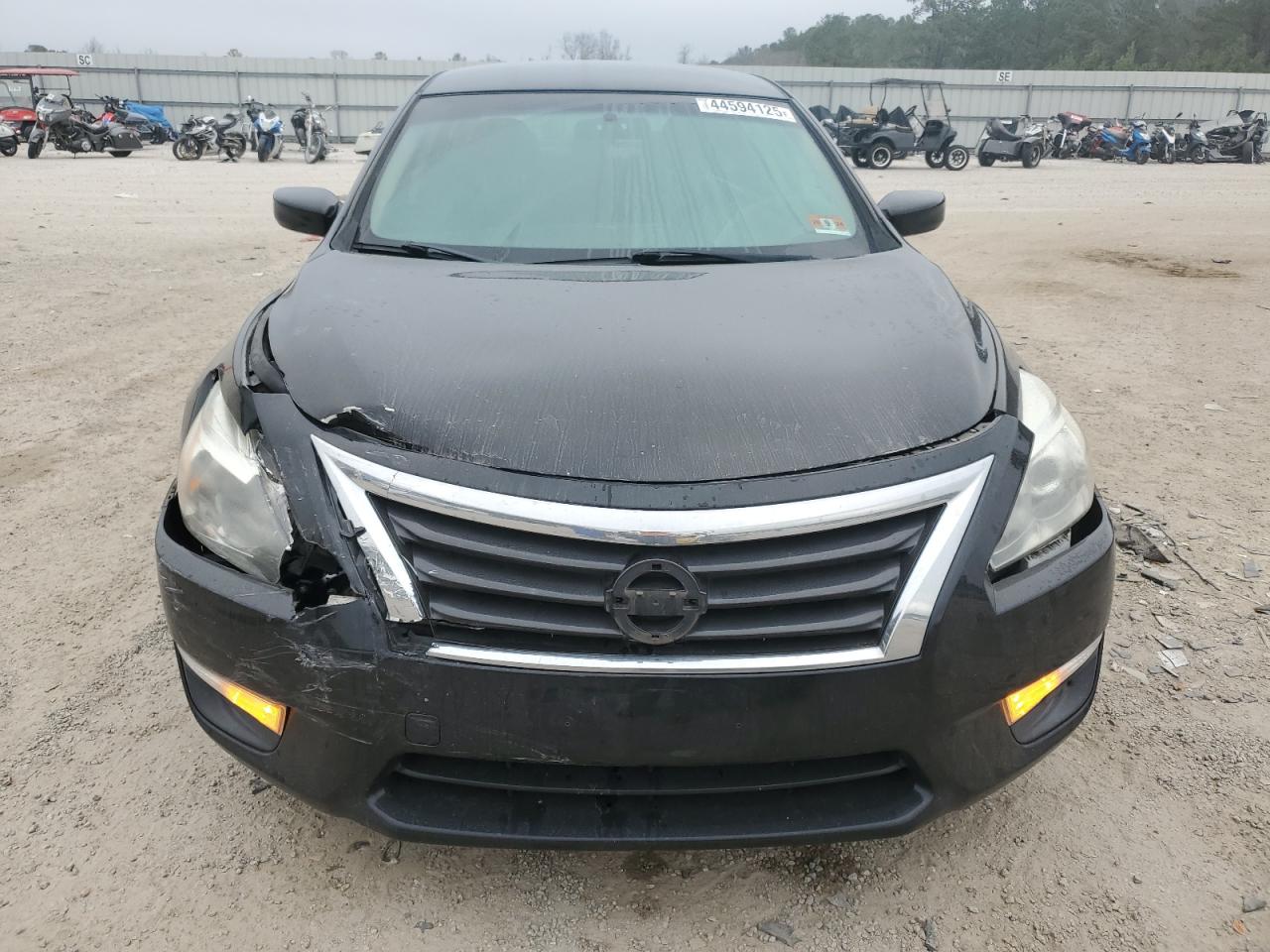 2015 Nissan Altima - Image 5