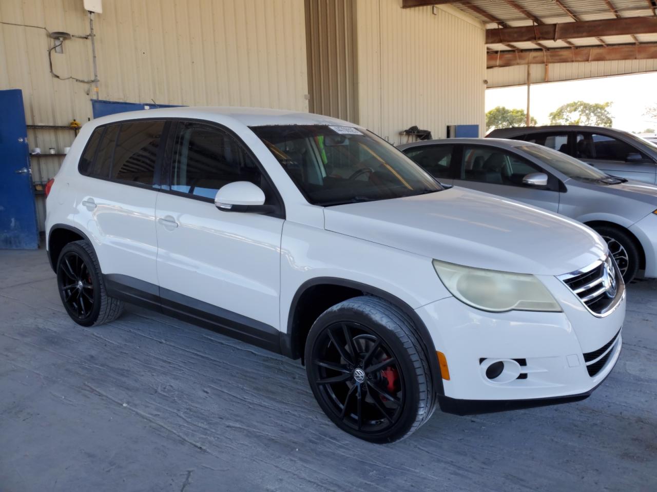 2009 Volkswagen Tiguan - Image 4