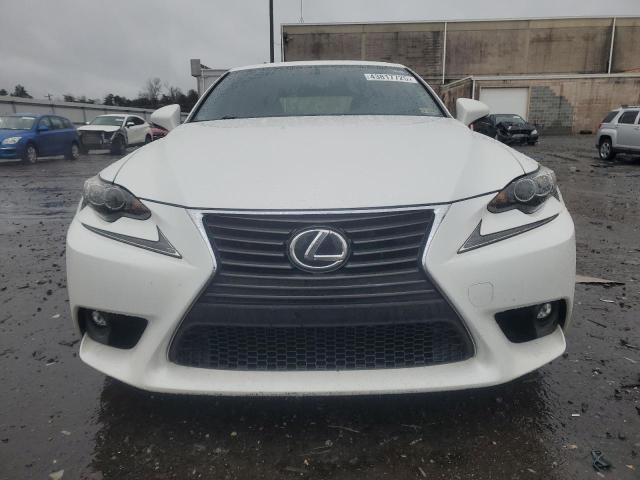  LEXUS IS 2016 Белый