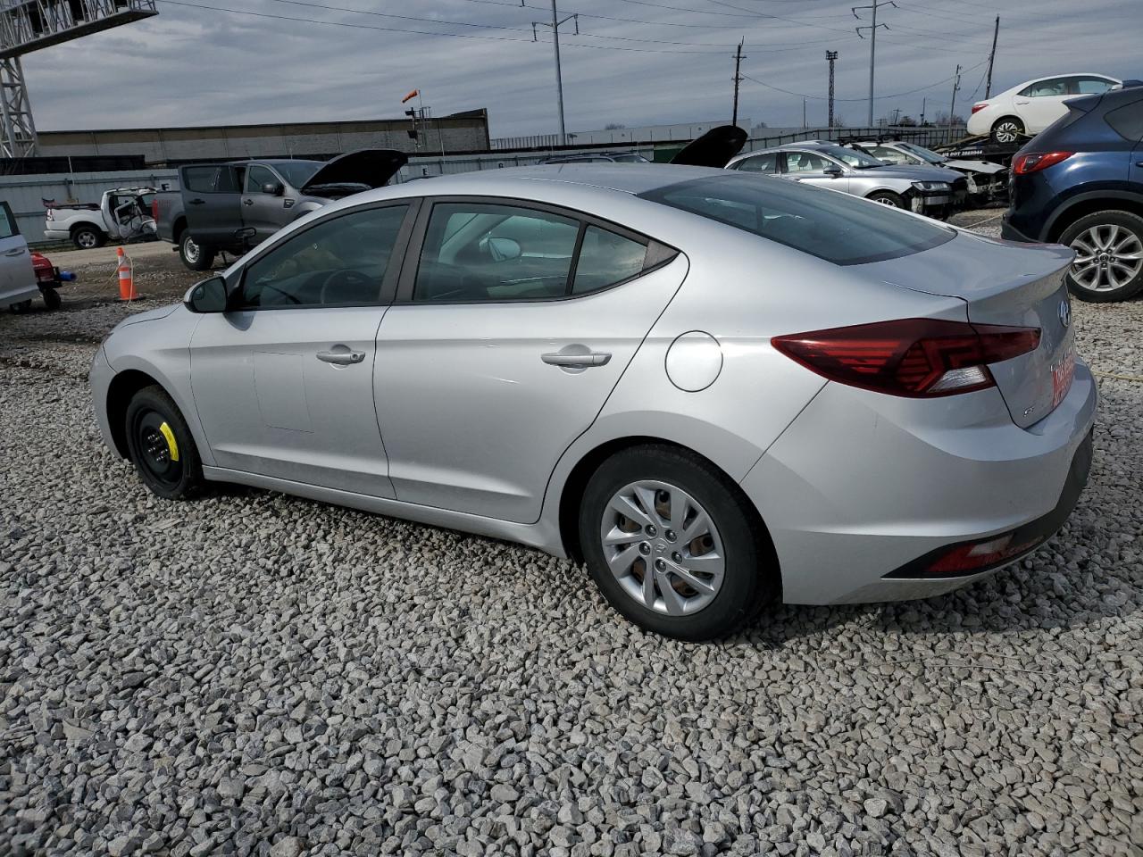 2019 Hyundai Elantra - Image 2