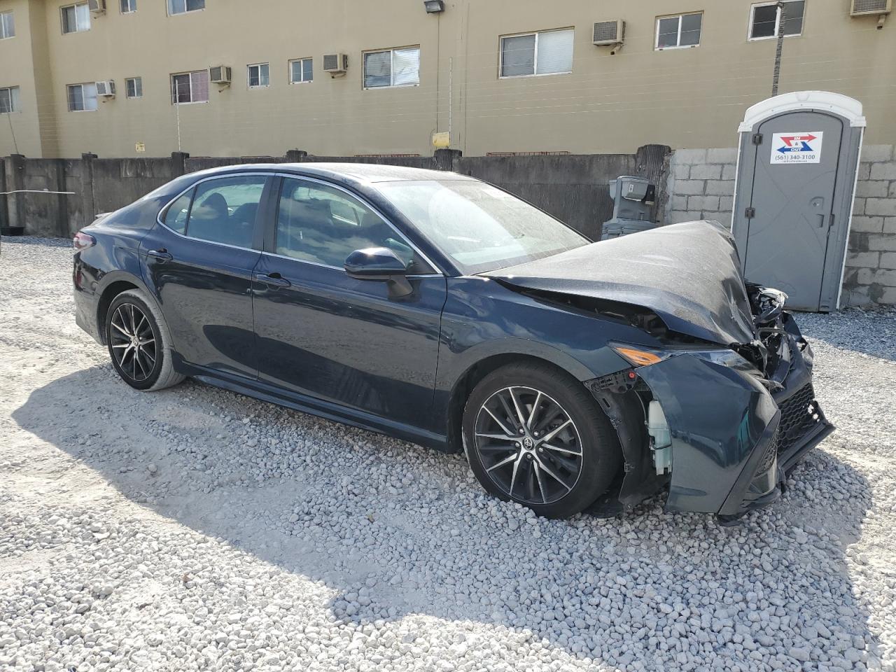 2021 Toyota Camry - Image 4