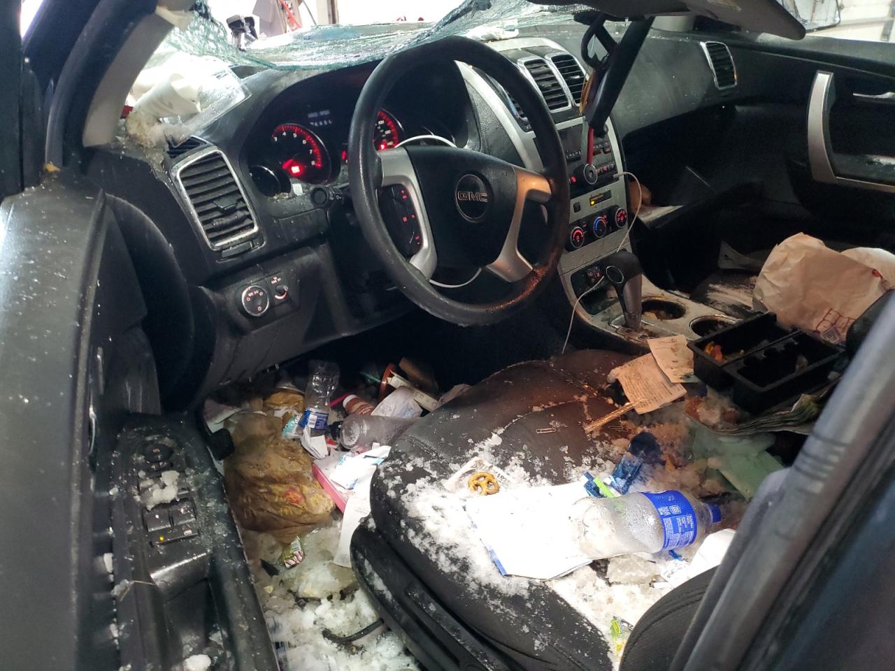 2011 GMC Acadia - Image 8