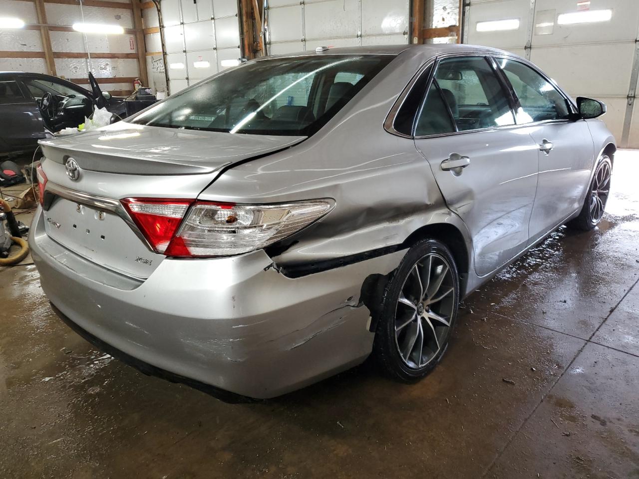 2016 Toyota Camry - Image 3