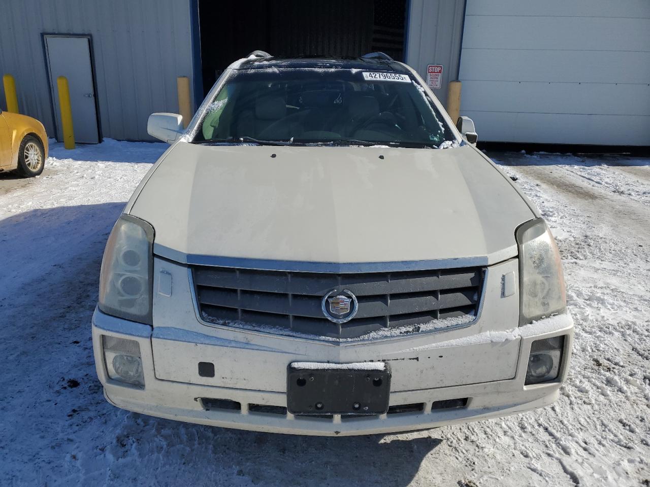 2005 Cadillac SRX - Image 5