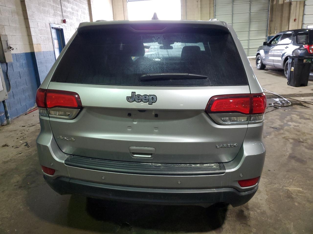 2020 Jeep Grand Cherokee - Image 6