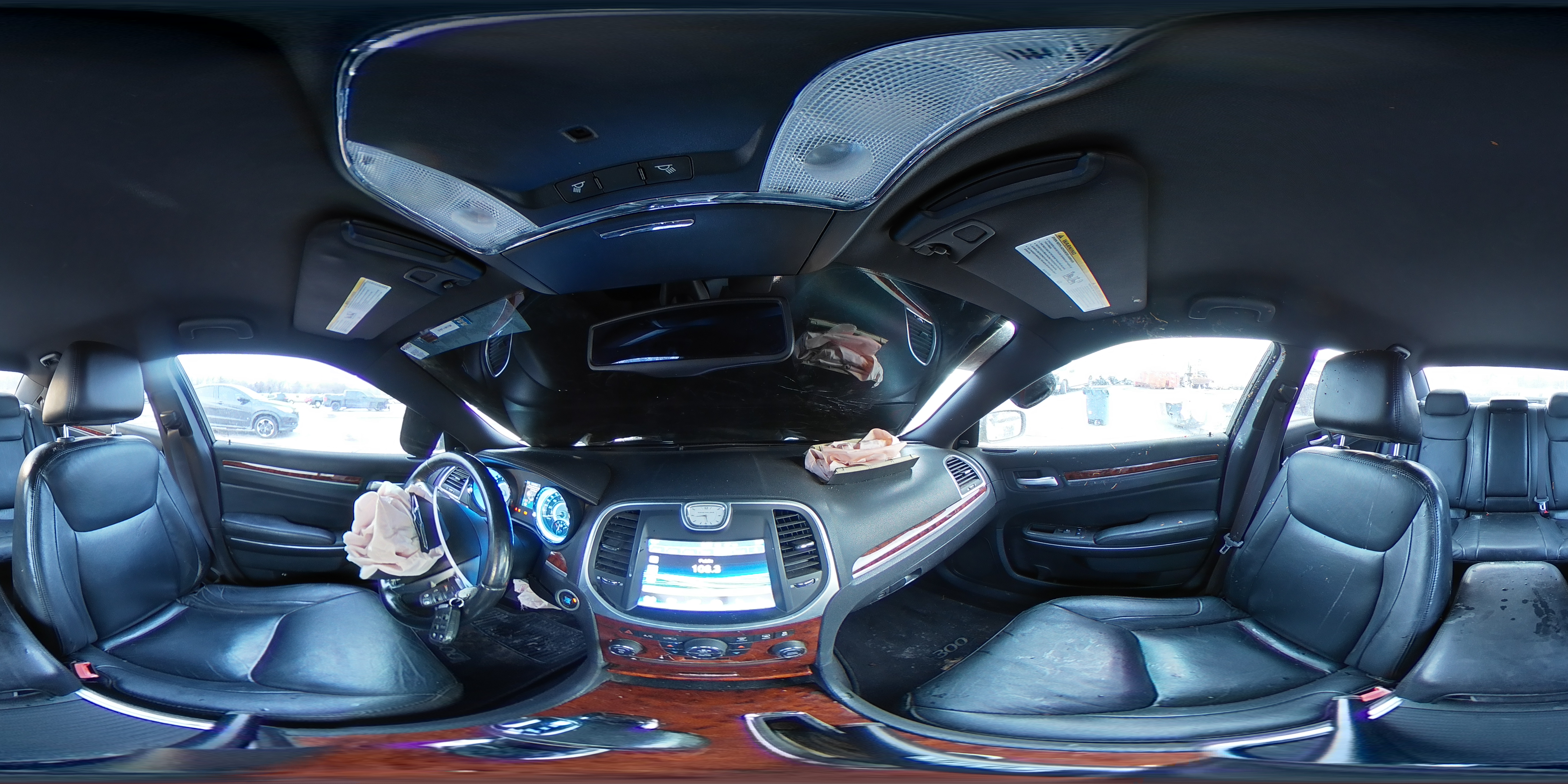 2012 Chrysler 300 - Image 12