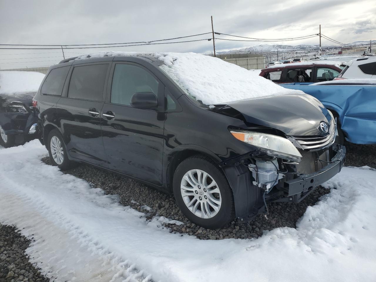 2016 Toyota Sienna - Image 4