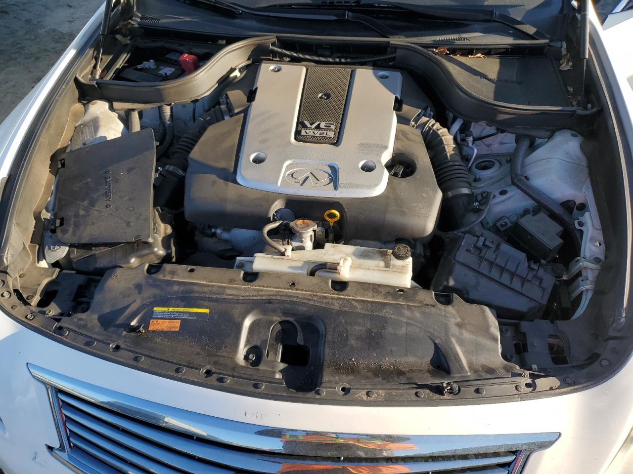 2010 Infiniti G - Image 11