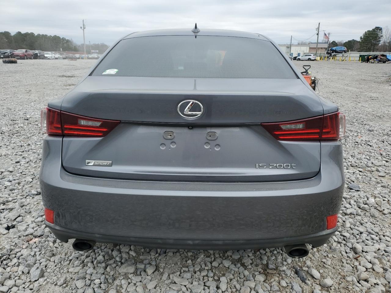 2016 Lexus IS - Image 6