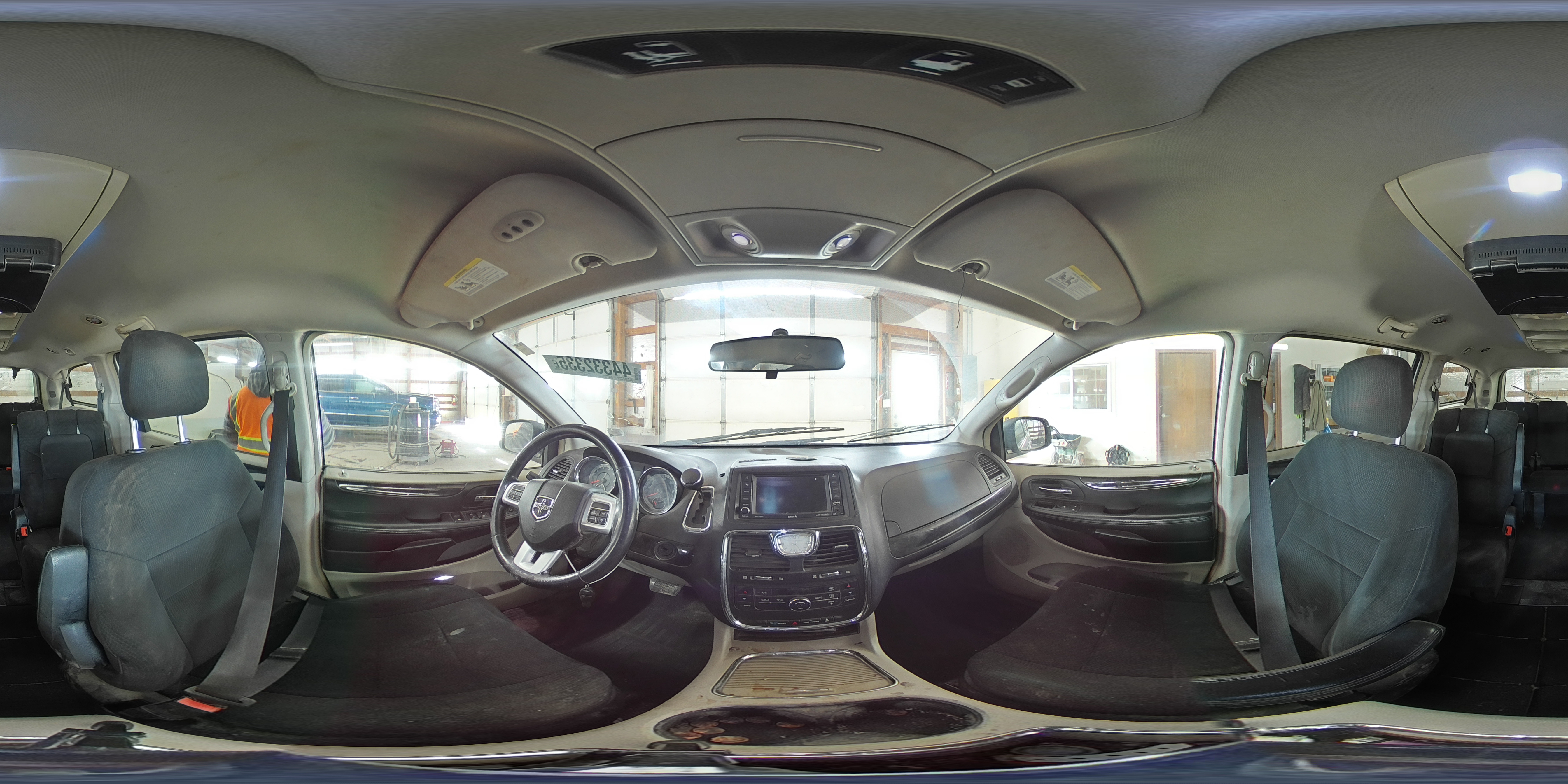 2012 Dodge Caravan - Image 15