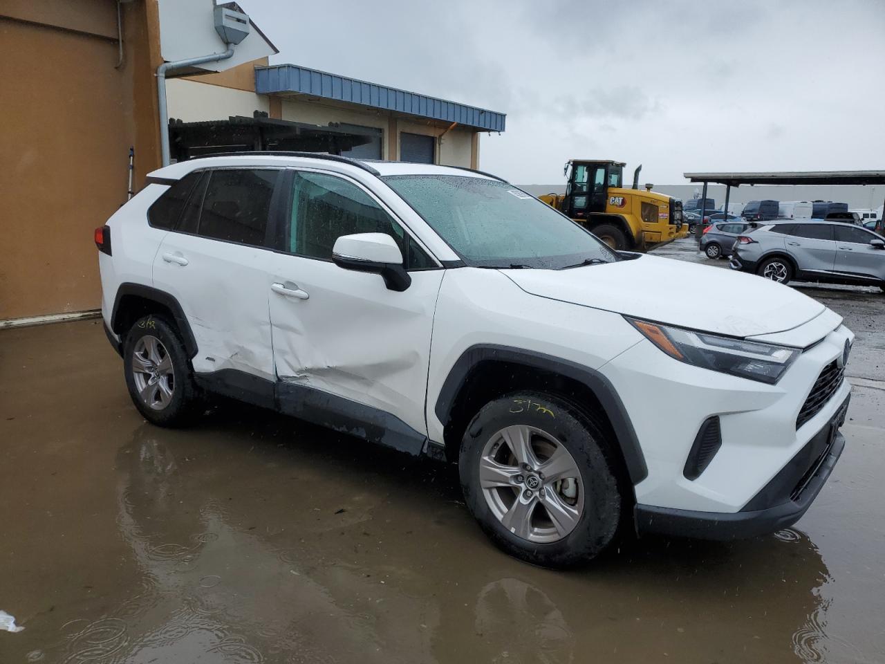 2022 Toyota RAV 4 - Image 4