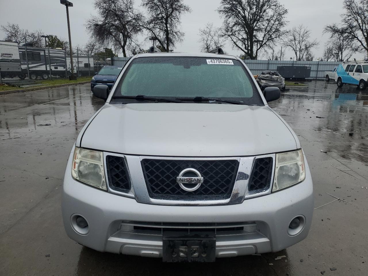 2012 Nissan Pathfinder - Image 5