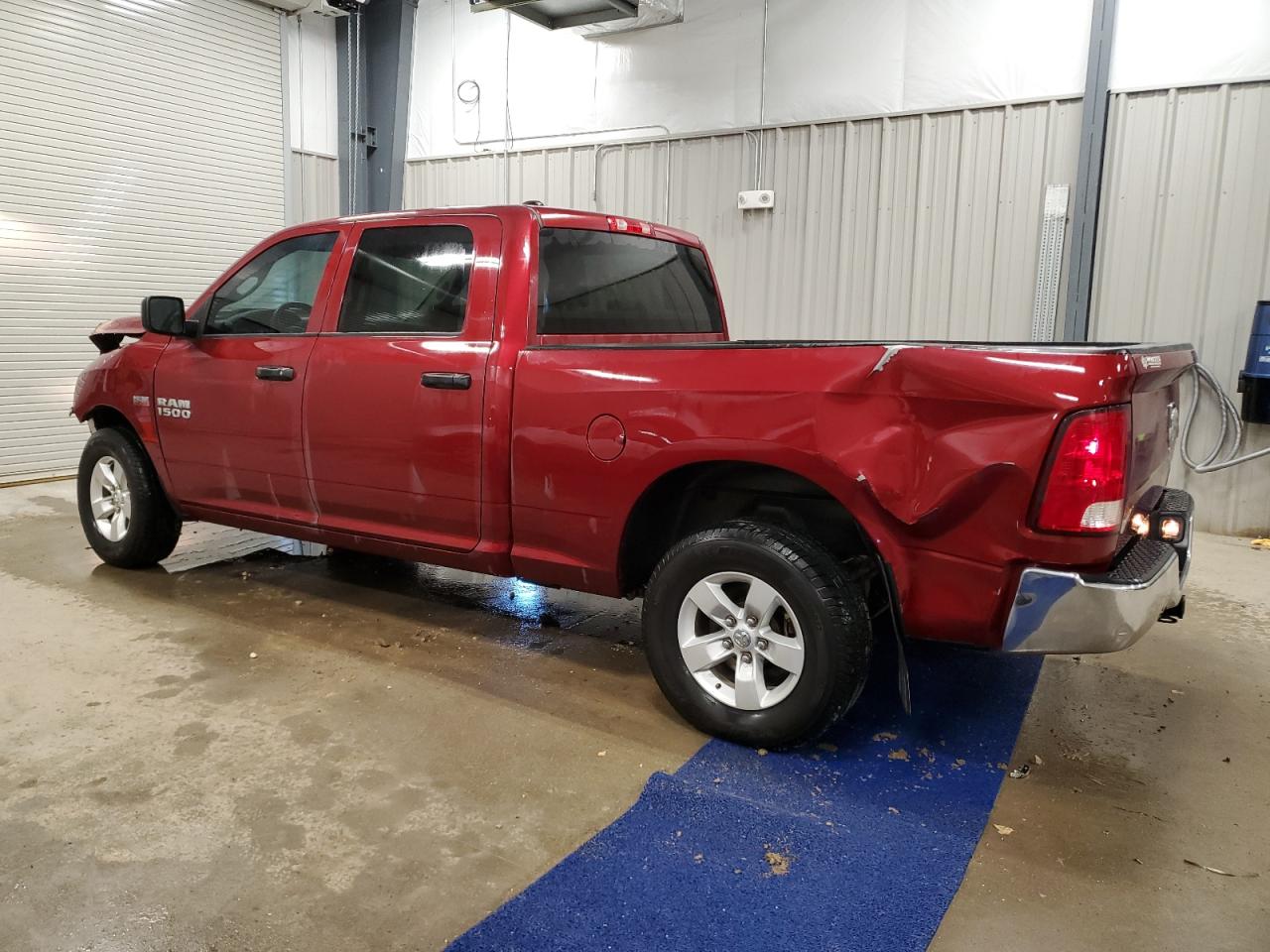 2015 RAM 1500 - Image 2