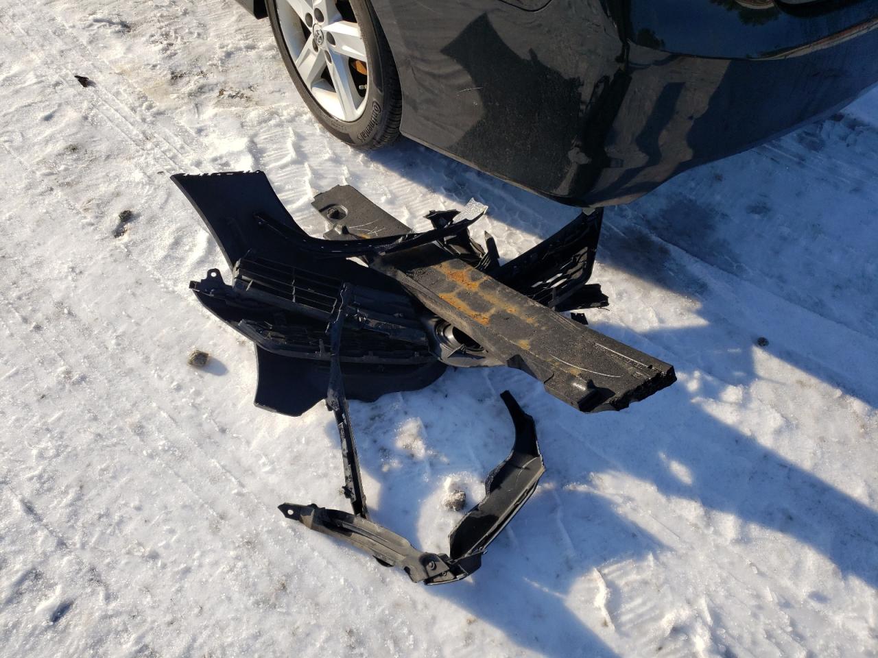 2013 Toyota Camry - Image 12