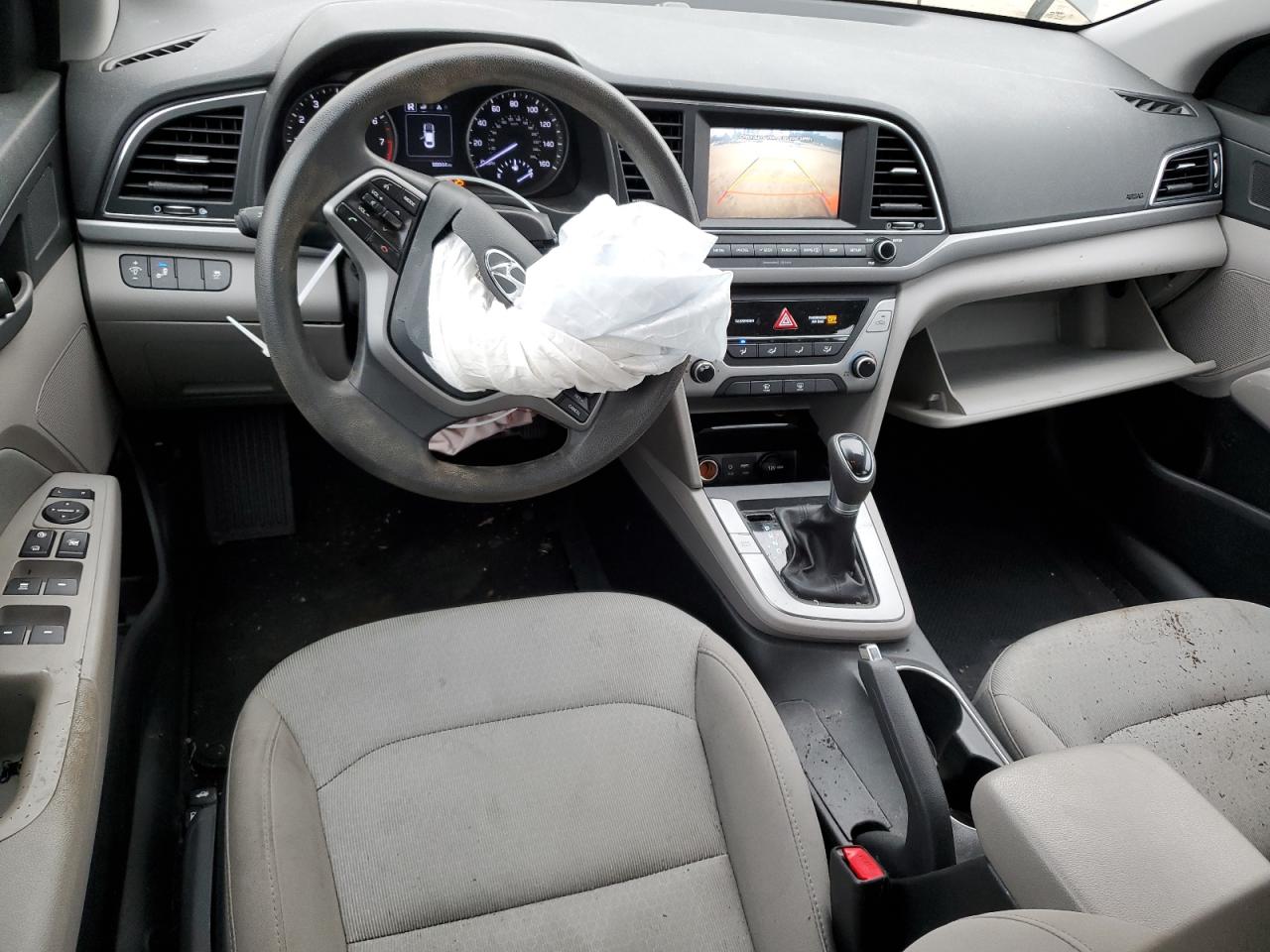 2018 Hyundai Elantra - Image 8