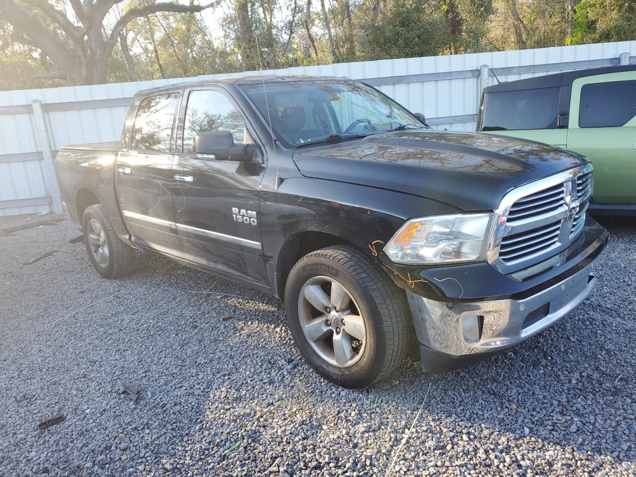 2014 RAM 1500 - Image 4