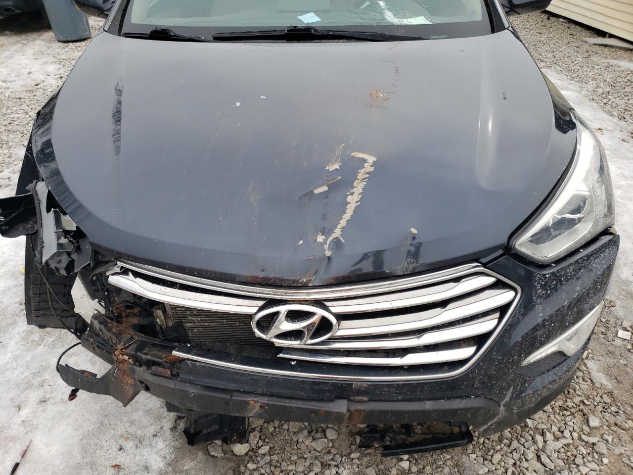 2014 Hyundai Santa Fe - Image 13