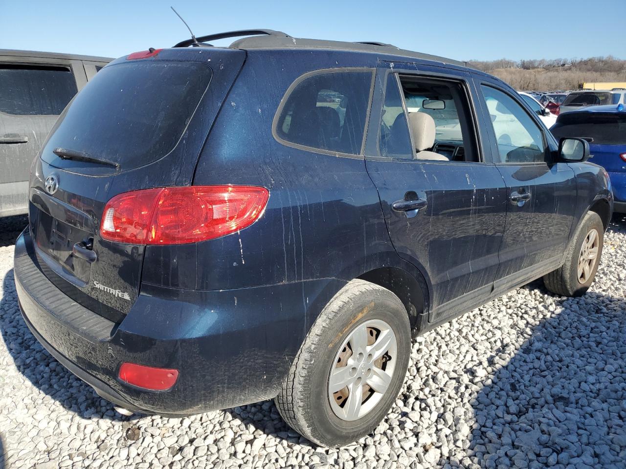 2009 Hyundai Santa Fe - Image 3