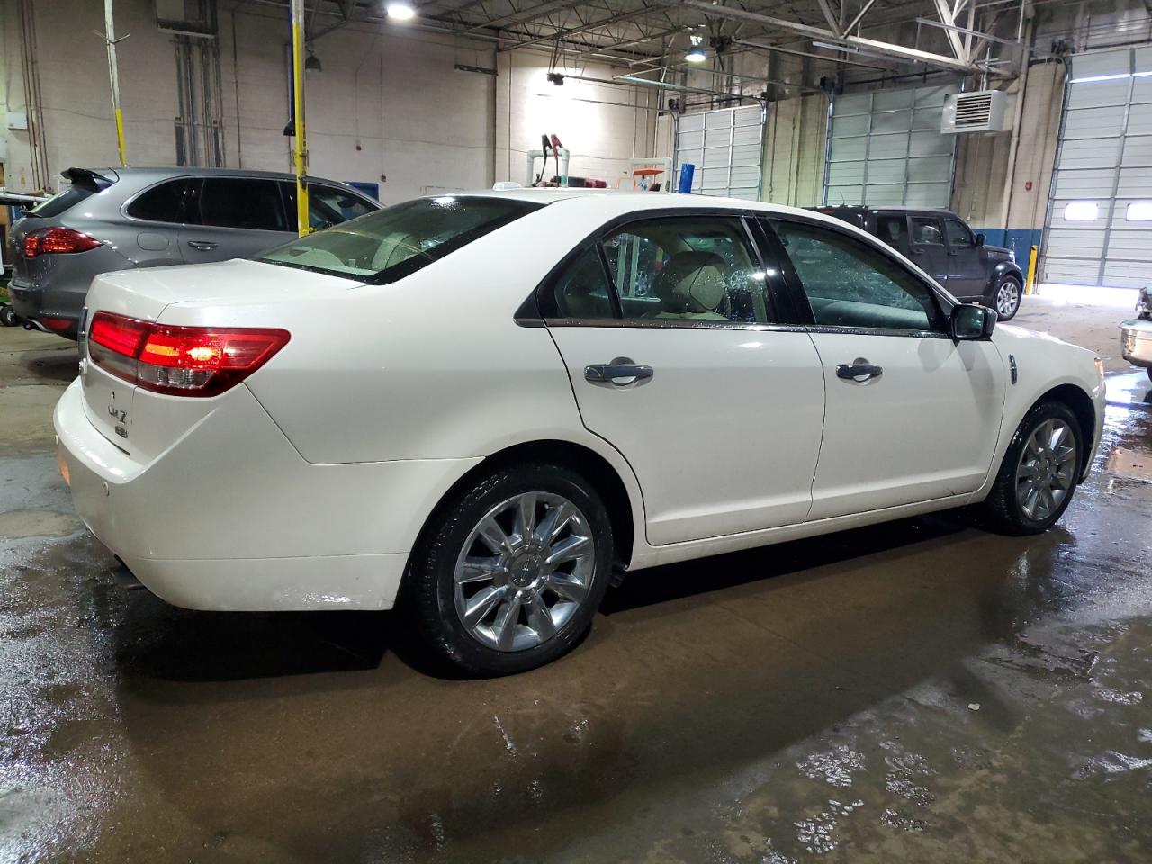 2012 Lincoln MKZ - Image 3