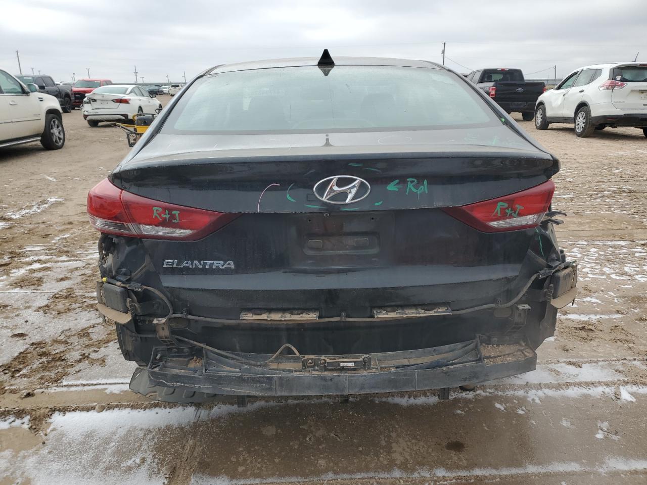 2017 Hyundai Elantra - Image 6