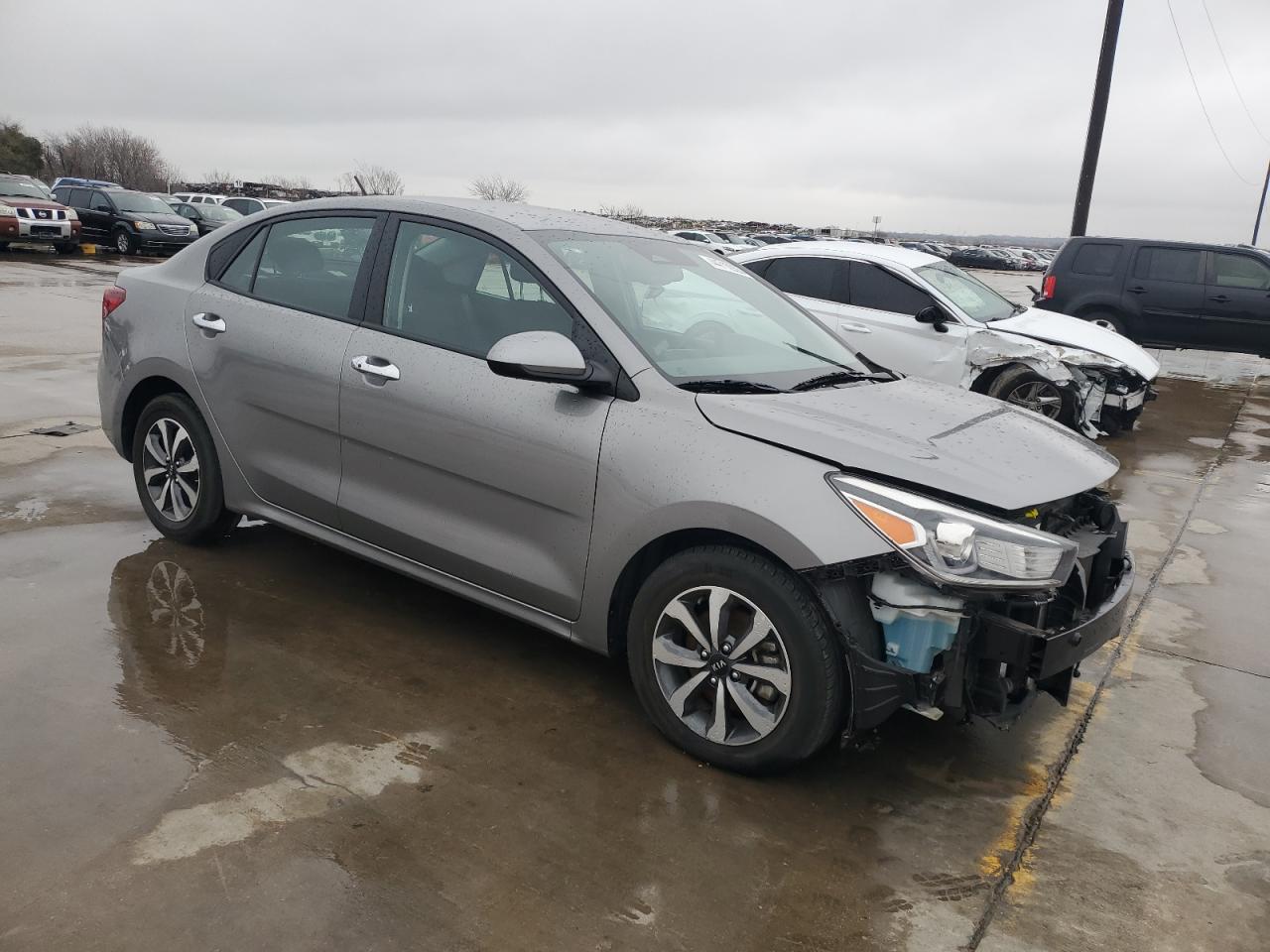 2021 Kia Rio - Image 4