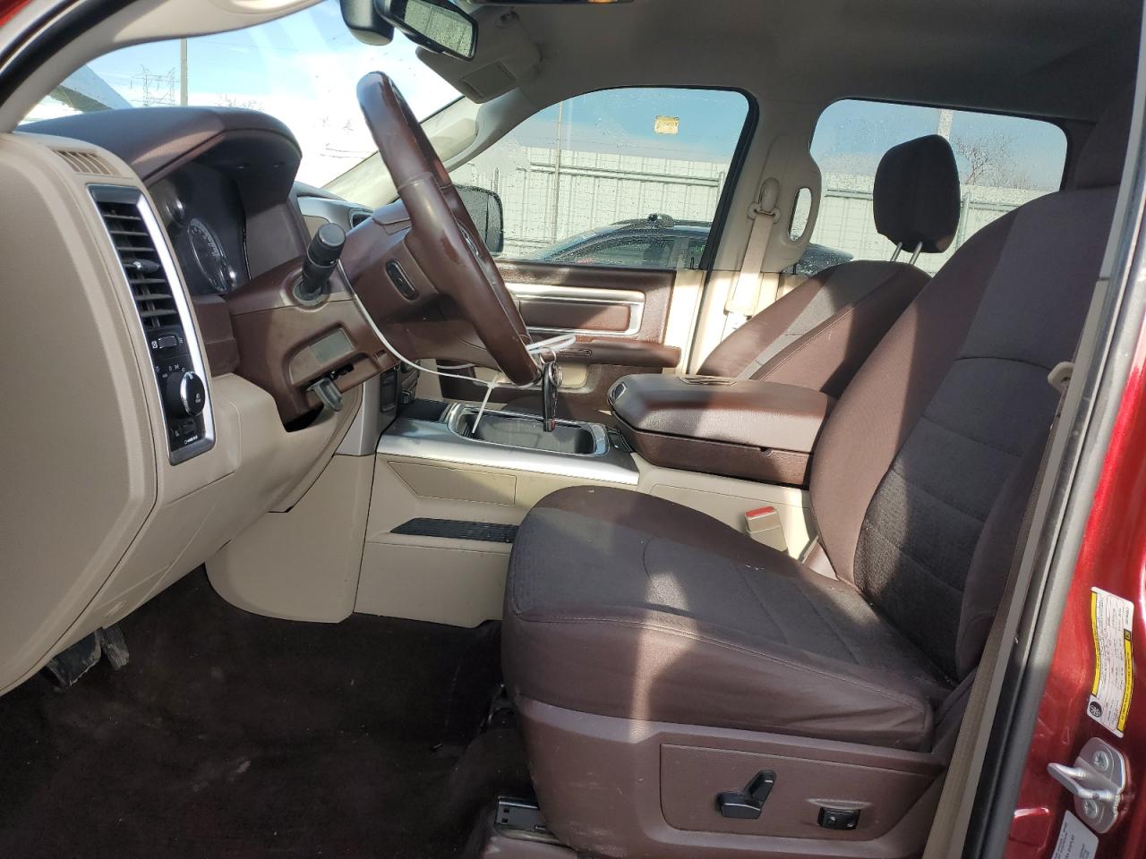 2016 RAM 2500 - Image 7