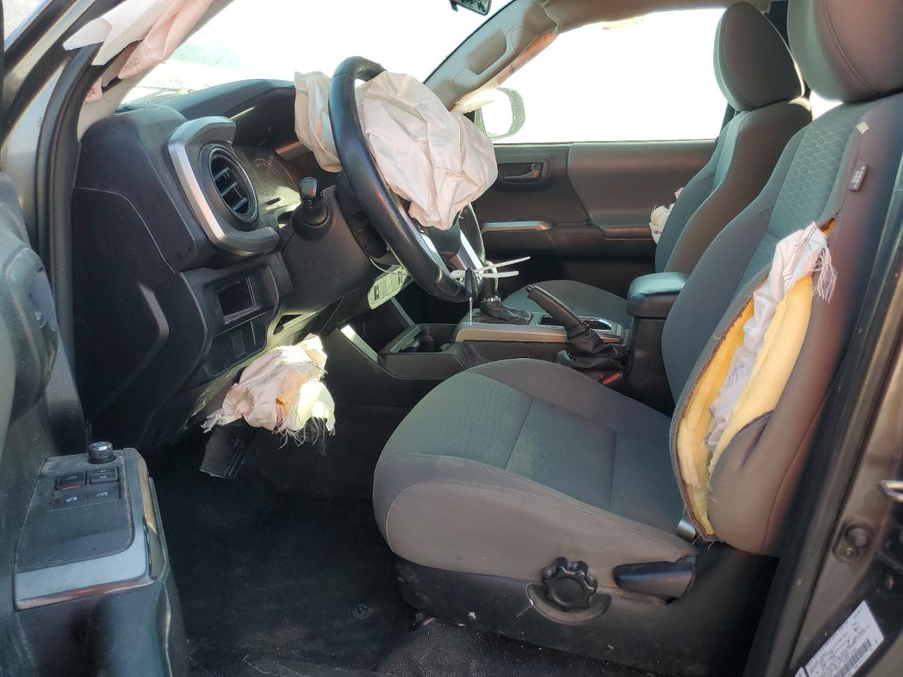 2017 Toyota Tacoma - Image 7