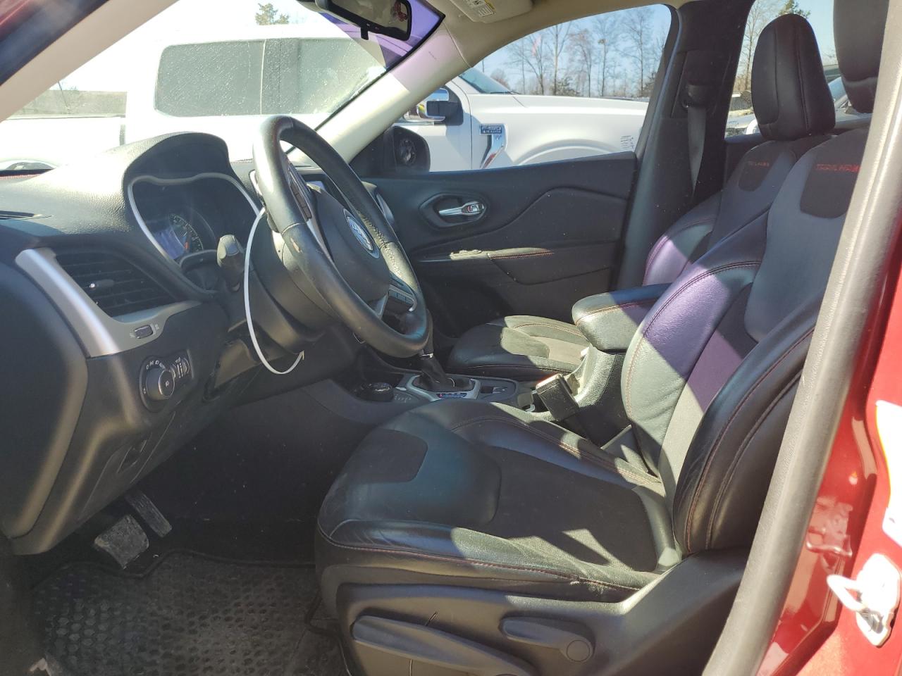2015 Jeep Cherokee - Image 7