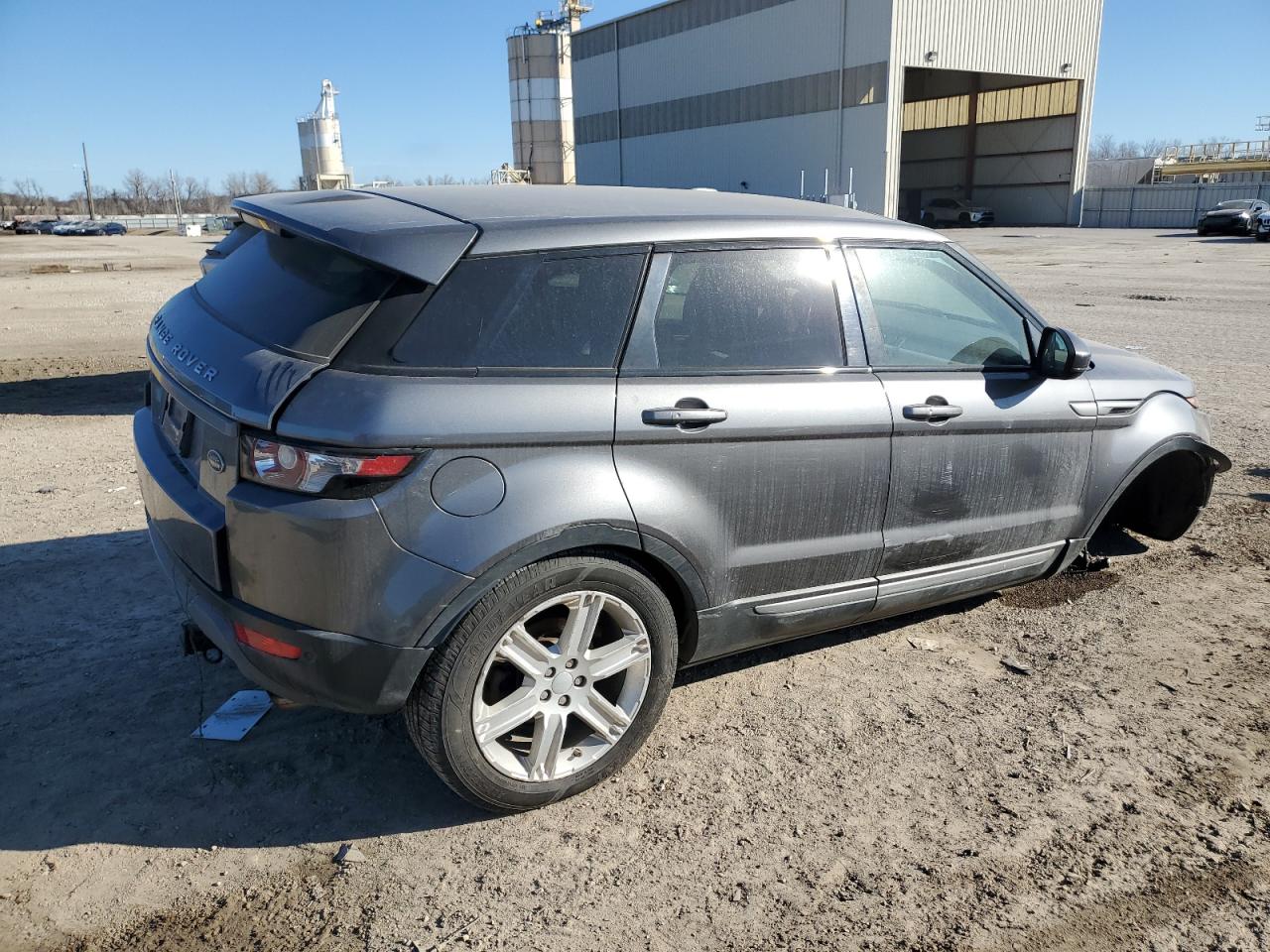 2015 Land Rover Range Rover - Image 3