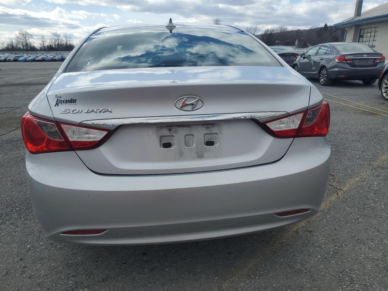 2012 Hyundai Sonata - Image 6