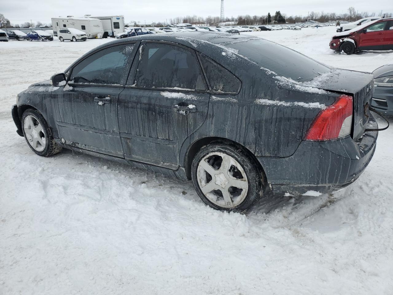 2010 Volvo S40 - Image 2