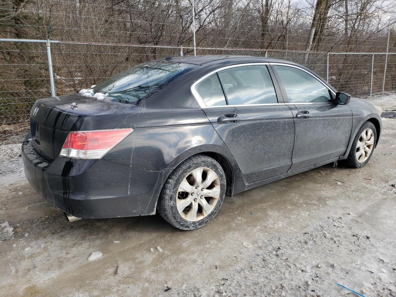 2010 Honda Accord - Image 3