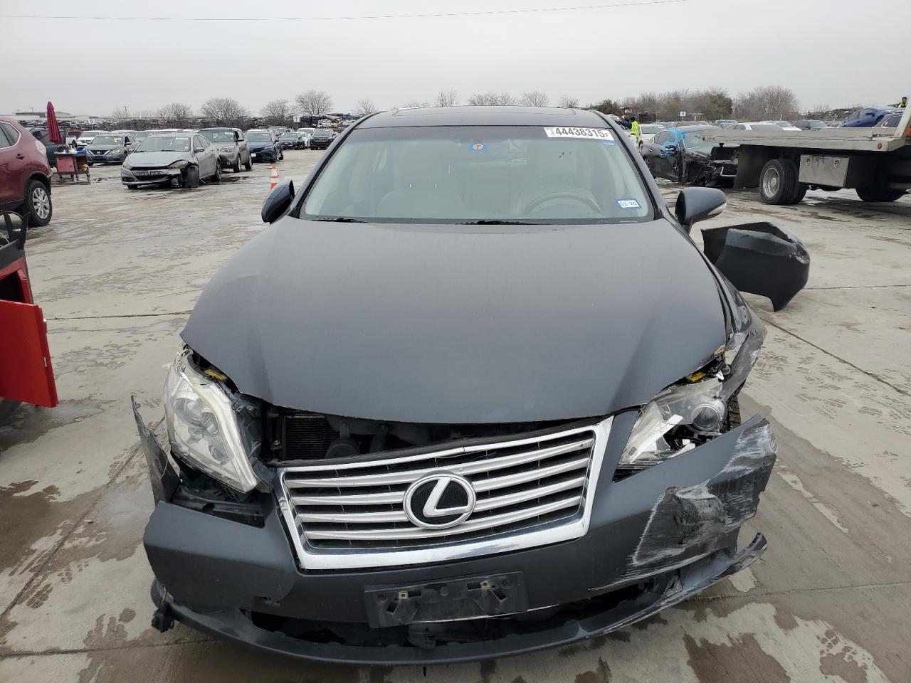 2010 Lexus ES - Image 5