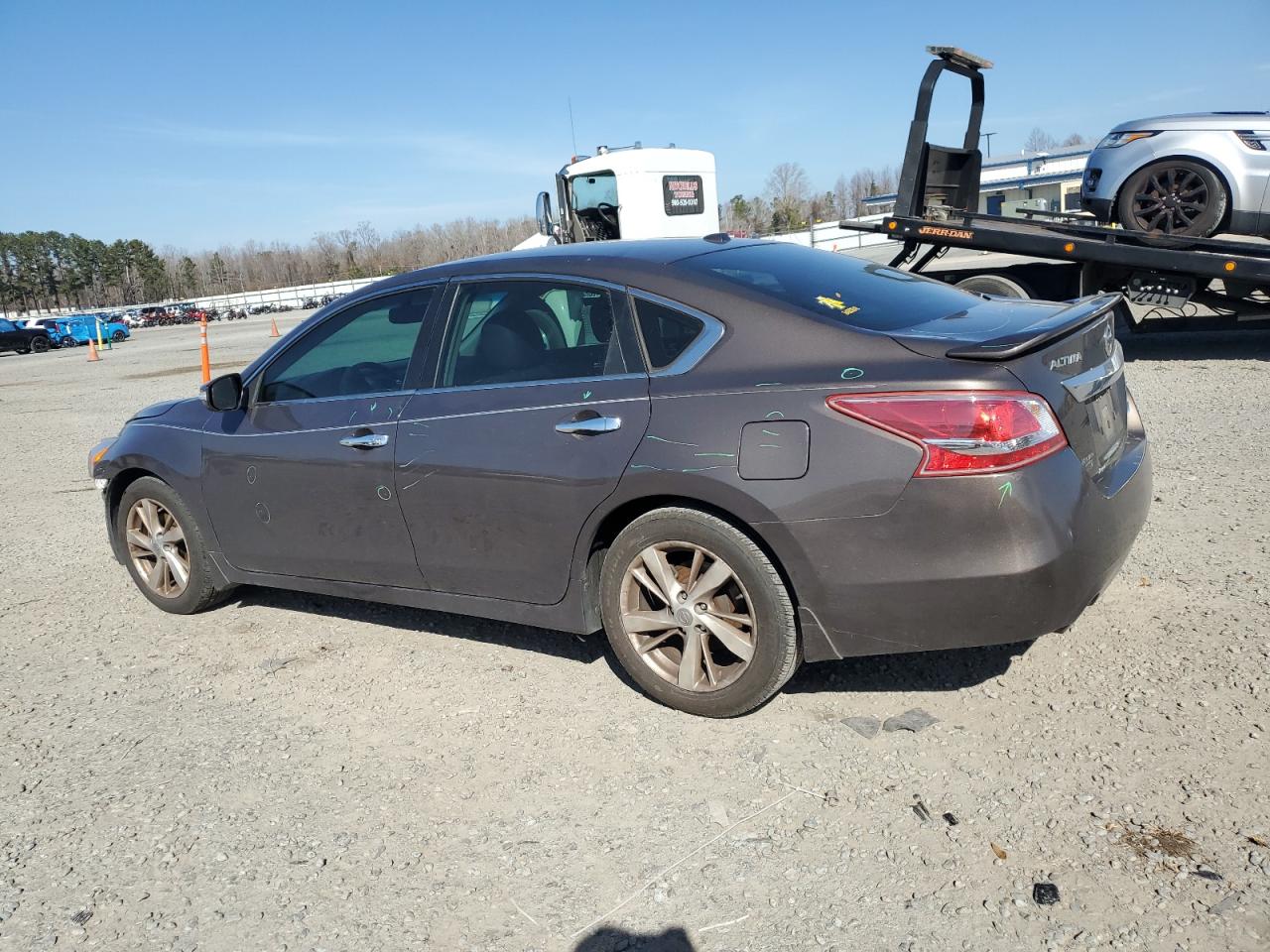 2013 Nissan Altima - Image 2