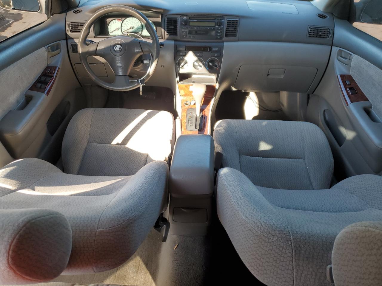 2004 Toyota Corolla - Image 8