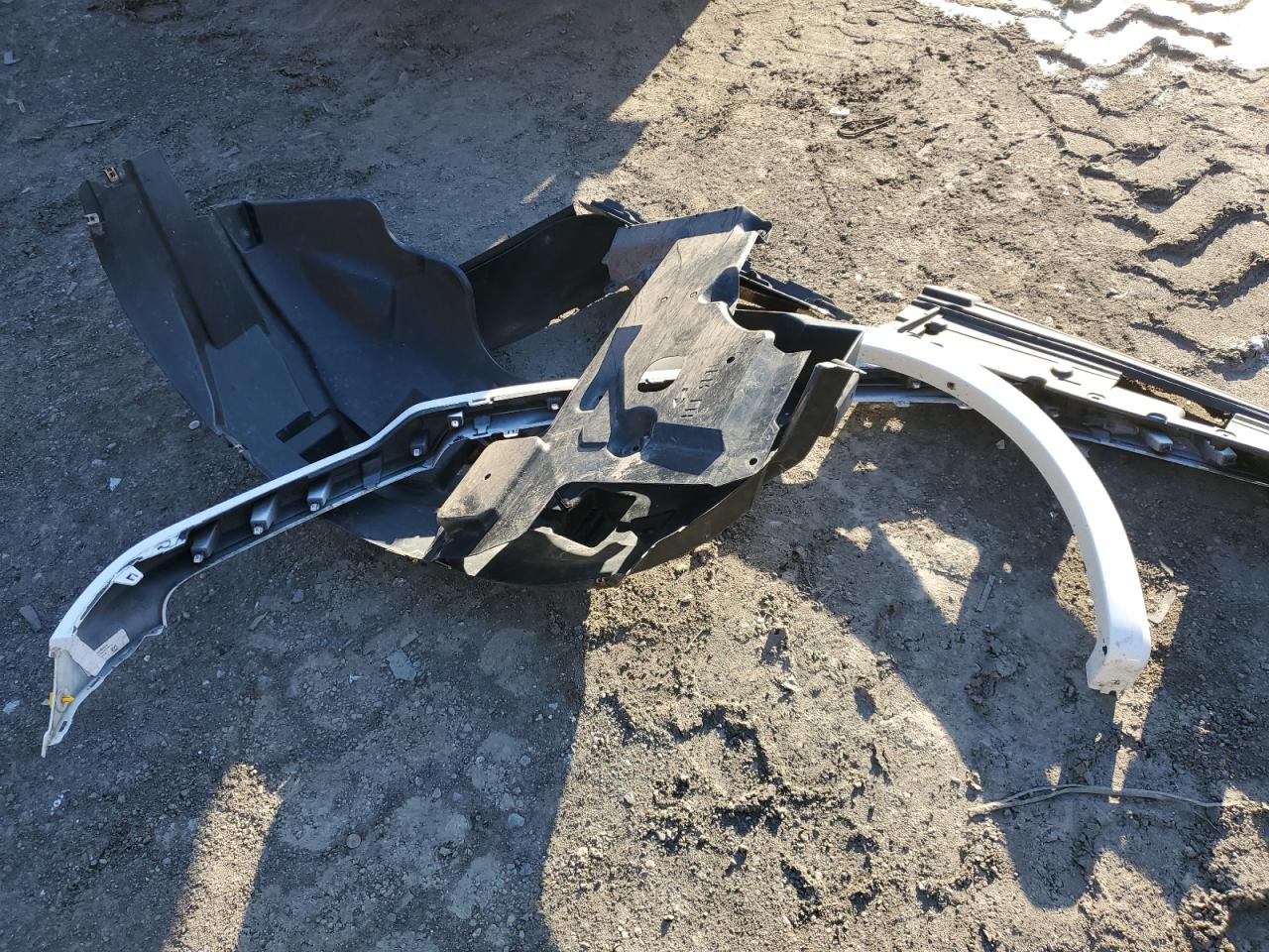 2018 Ford F-150 - Image 12